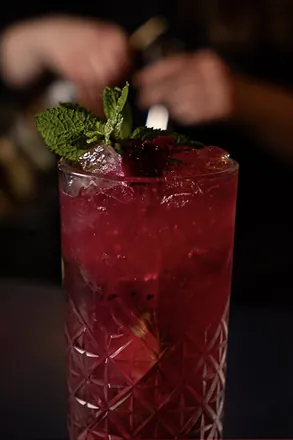 Zone Signature &ndash; koktejl ZONE Bar Praha