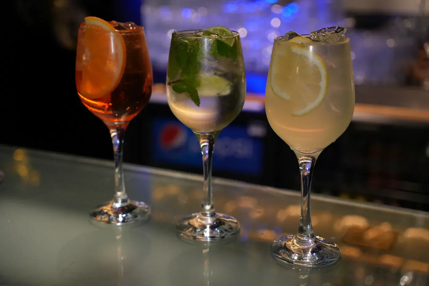 Aperol &middot; Hugo &middot; Limoncello Spritz &ndash; ZONE Bar Praha