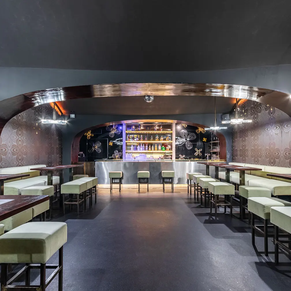 Soukrom&yacute; salonek &ndash; ZONE Bar Praha